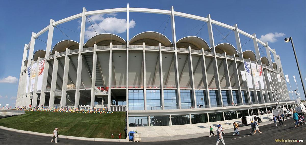 Aldira Arena Nationala דירה *